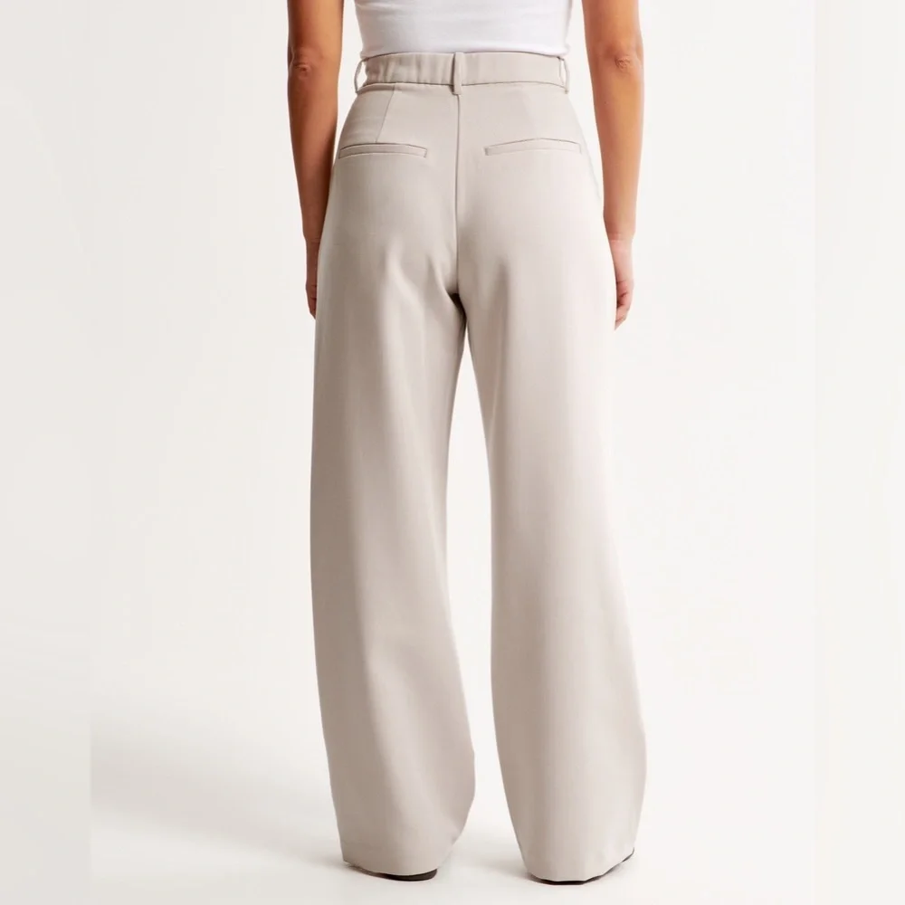 Abercrombie & Fitch Women's Cream Trousers - Picture 3 of 14